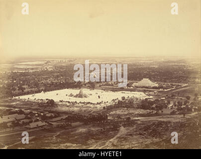 Felice Beato (Brite, geboren Italien allgemeine Ansicht von Mandalay vom Mandalay Hill zeigt die 450 Pagoden und die unvergleichliche Pagode Google Art Project Stockfoto