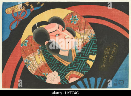 „Image of a Kabuki actor on a Folding Fan“ von Utagawa Kuniyoshi ist ein Holzschnitt, der einen Kabuki-Schauspieler darstellt. Das Fan-Design unterstreicht Kuniyoshis Geschick, dynamische, dramatische Figuren innerhalb der traditionellen japanischen Kunst zu kreieren, die kräftige Farben und ausdrucksstarke Posen betonen. Stockfoto