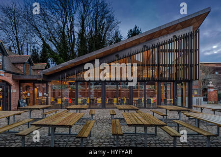 Kesselhaus Cafe an der Royal Holloway University of London. Stockfoto