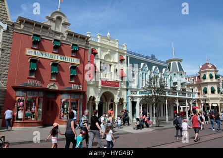 Main Street, Disneyland Paris, Marne-la-Vallée, in der Nähe von Paris, Frankreich. Stockfoto