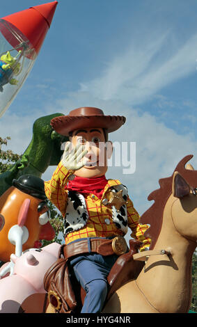 Woody von Toy Story, Teil der Disney-Stars auf der Parade, Disneyland Paris, Marne-la-Vallée, nahe Paris, Frankreich. Stockfoto