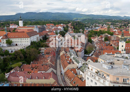 Panorama von St. Markus Kirche am oberen Teil der Stadt Zagreb, Hauptstadt Kroatiens Stockfoto