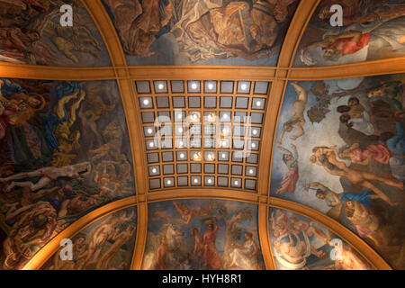 Die Fresken in der Kuppel des Einkaufszentrums Galerias Pacifico. Florida, Buenos Aires, Argentinien. Stockfoto