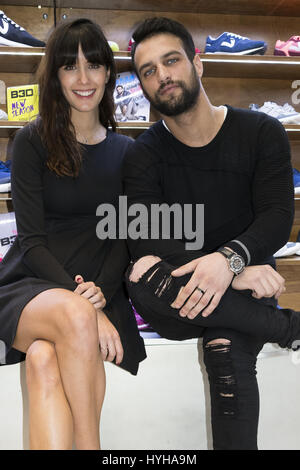 Jesus Castro und Ana Albadalejo besuchen MOMAD Schuhe Messe Ifema Featuring: Jesus Castro, Ana Albadalejo Where: Madrid, Spanien: 4. März 2017 Stockfoto