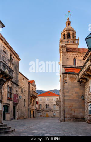 Am späten Nachmittag beleuchtet Licht St Marks Cathedral, auf der dalmatinischen Insel Korcula, in der Stadt des gleichen Namens. Stockfoto