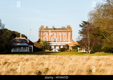 Buschige Haus ist eine große Villa in Bushy Park, gelegen am Stadtrand von London Stockfoto