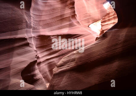 Sturzfluten geschnitzt die Slot Canyons Antelope Canyon in Arizona. Stockfoto