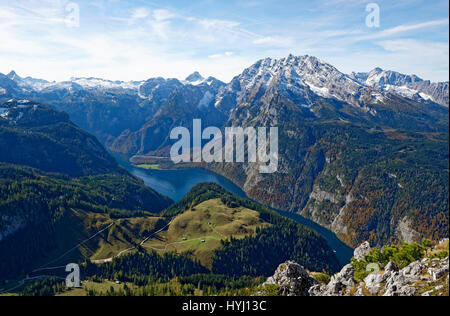 Blick vom Jenner auf den Königssee und Watzmann, Nationalpark Berchtesgaden, Berchtesgadener Alpen, Berchtesgadener Land Bezirk Stockfoto