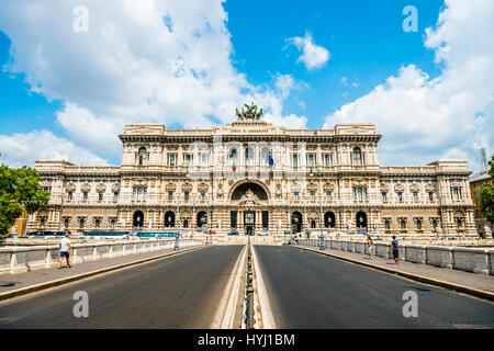 Palast der Gerechtigkeit Palazzo di Giustizia, durch Guglielmo Calderini, Sitz des Obersten Gerichts von Cassazione, Rom, Latium, Italien Stockfoto