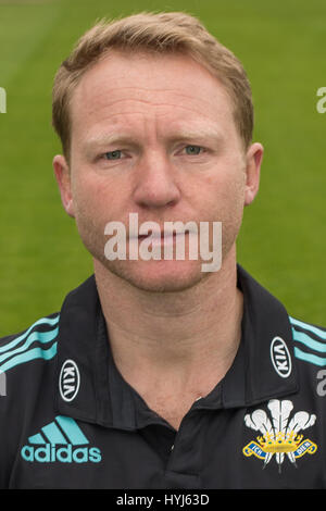 Surrey, UK. 4. April 2017. Gareth Batty, Surrey County Cricket. David Rowe / Alamy Live News Stockfoto