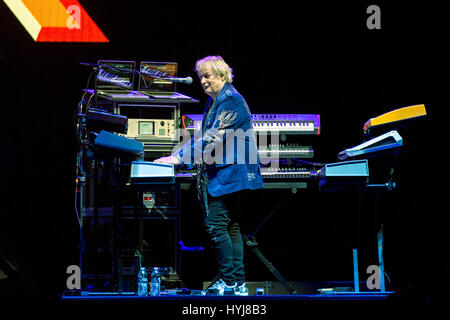 Madison, Wisconsin, USA. 28. März 2017. GEOFF DOWNES von Asia bei Alliant Energy Center Center in Madison, Wisconsin Credit: Daniel DeSlover/ZUMA Draht/Alamy Live-Nachrichten Stockfoto