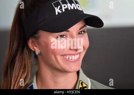 Prag, Tschechische Republik. 5. April 2017. Golfist Klara Spilkova besucht eine Pressekonferenz in Prag, Tschechische Republik, 5. April 2017. Bildnachweis: Michal Dolezal/CTK Foto/Alamy Live-Nachrichten Stockfoto