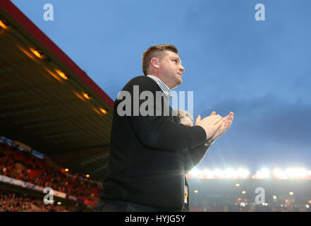 Charlton Athletic Manager Karl Robinson bei Sky Bet League One match bei The Valley, London. Stockfoto
