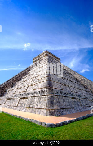 Detailansicht des berühmten Maya-Pyramide in Chichen Itza, Mexiko Stockfoto