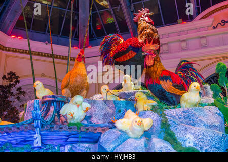 LAS VEGAS - JAN 08: Chinesisches Neujahr in Bellagio Hotel Wintergarten & botanischen Gärten am 8. Januar 2017 in Las Vegas. Es gibt fünf saisonale Sie Stockfoto