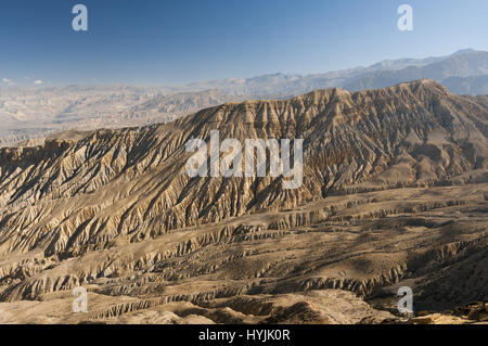 Nepal, Mustang Trek, Landschaft Siyarko Tangk Danda Kamm, Blick auf Kali Gandaki Tal entlang Stockfoto