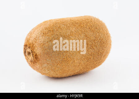 Kiwis (Schnitt Chinensis) auf weißem Hintergrund Stockfoto