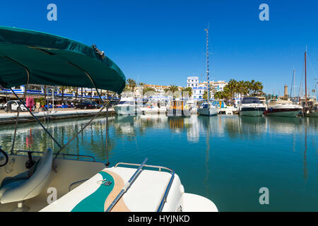 Marina. Puerto Deportivo, Estepona. Provinz Malaga Costa del Sol Andalusien Südspanien, Europa Stockfoto