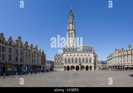 La Place des Héros und Hôtel de Ville, Arras, Pas-de-Calais, Frankreich Stockfoto