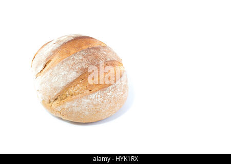 Volle rustikale mittelalterliche Laib Brot hausgemachte gebackene isolierten auf weißen Hintergrund Stockfoto