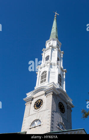 Savannah, Georgia.  Kirchturm der unabhängige Presbyterianische Kirche, fertiggestellt 1891. Stockfoto