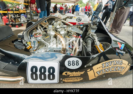 Goodwood, UK - 1. Juli 2012: Nahaufnahme Detail eines Irving Vincent Sidecar Outfits in der Service-Box an das Festival of Speed-Motorsport-Veranstaltung in Stockfoto