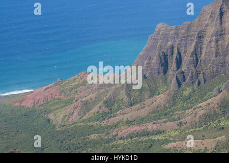 Berge und Meer, Napali Küste vom Kalalau Lookout, Koke'e State Park, Kauai, Hawaii, USA Stockfoto