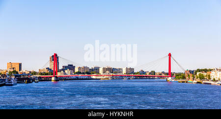 Die Willemsbrug oder Williams-Brücke in Rotterdam - Niederlande Stockfoto