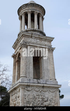 St. Remy, Frankreich, Glanum, Römerstadt, Mausoleum und Triumphbogen Stockfoto