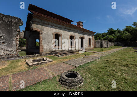 Ruinen des Nigua Sugar Mill oder Ingenio Boca de Nigua, gebaut in den 1600 in Nigua in der Dominikanischen Republik.  Im Jahre 1796 war es der Ort der Tannen Stockfoto