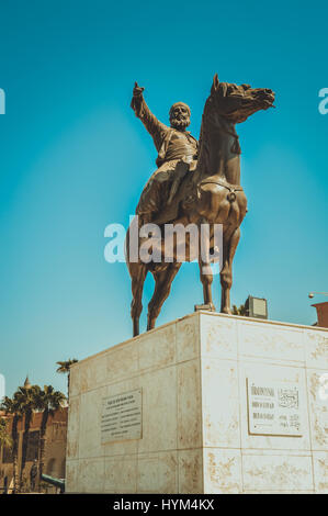 Kairo, Ägypten, Februar 25,2017: Ibrahim Pascha Statue innen Kairo Zitadelle, Mann sitzt auf Horse-Memorials Stockfoto