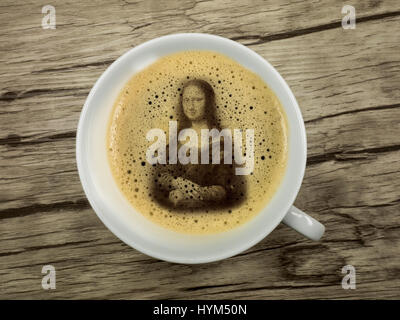 Mona Lisa in Kaffee-Schaum Stockfoto