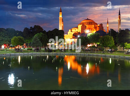 Hagia Sophia auf einem Sonnenuntergang, Istanbul Stockfoto
