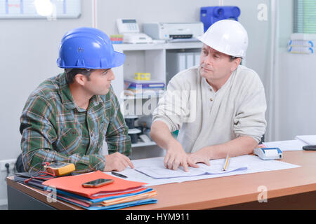 Ingenieure auf ein Treffen Stockfoto
