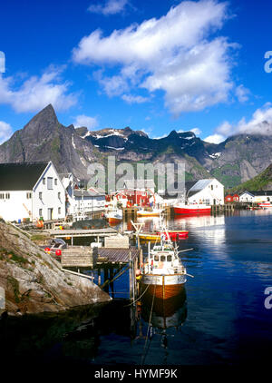 Reine Dorf, Hamnoy, Moskenes, Lofoten Inseln, Norwegen Stockfoto