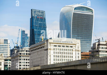 Walkie Talkie, Cheesegrater, Adelaide House, London Bridge: ikonische Gebäude und Strukturen im Finanzbezirk der City of London Stockfoto