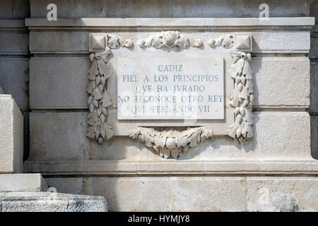 Denkmal für die Verfassung von 1812, dekoratives Detail gemacht in Stein, Cádiz, Andalusien, Spanien Stockfoto