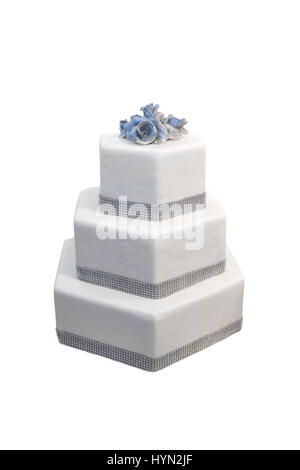 Drei abgestufte Hochzeitstorte dekoriert mit Diamanten, isoliert auf weiss Stockfoto