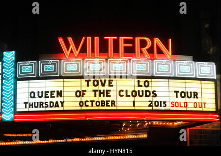 Atmosphäre von Tove Lo Signage im Wiltern Theatre am 1. Oktober 2015 in Los Angeles, Kalifornien. Stockfoto