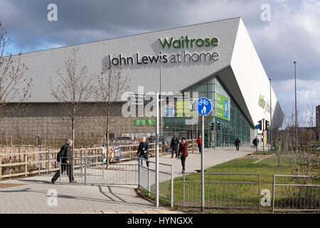 The Waitrose und John Lewis at Home Supermarkt und Supermarkt, Basingstoke, Hampshire, Großbritannien Stockfoto