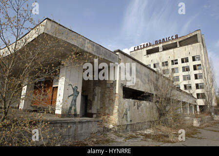 Kiew, Ukraine. 5. April 2017. Die verlassenen Stadt Pripjat-Stadt, in der Nähe der Chernobyl Nuclear Power plant in Kiew, Ukraine, am 05. April 2017.Ukrainians wird zum 31. Jahrestag der Tragödie von Tschernobyl am 26. April 2017 markieren. Die Explosion der Einheit 4 von Tschernobyl am 26. April 1986 Atomkraftwerk betrachtet nach wie vor das größte Unglück in der Geschichte der Kernenergie. Credit: Serg Glovny/ZUMA Draht/Alamy Live-Nachrichten Stockfoto