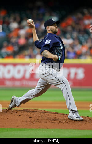 Houston, Texas, USA. 5. April 2017. Seattle Mariners Start Krug Jake Paxton (65) während des MLB-Spiels zwischen Seattle Seemänner und die Houston Astros im Minute Maid Park in Houston, Texas. John Glaser/CSM/Alamy Live-Nachrichten Stockfoto