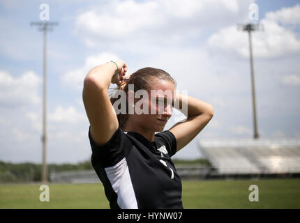 Florida, USA. 5. April 2017. CHARLIE KAIJO | Times.North Suncoast Spieler des Jahres von Pasco, Jordyn Kadlub, posiert für ein Porträt in Pasco High School in Dade City, Florida Mittwoch, 5. April 2017. Bildnachweis: Charlie Kaijo/Tampa Bay Times / ZUMA Draht/Alamy Live News Stockfoto