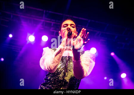 Mailand, Italien. 5. April 2017. Britischer Sänger, Songwriter und Modell führt Dua Lipa live bei der Fabrique Credit: Mairo Cinquetti/Alamy Live News Stockfoto