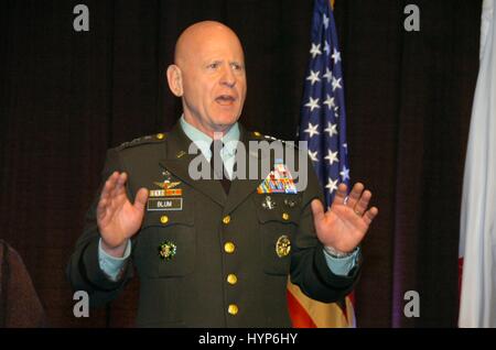 US National Guard Bureau Chief Steven Blum befasst sich die National Guard Bureau gemeinsamen Familie Programm freiwillig Workshop und Jugend-Symposium im Hyatt Regency St. Louis Riverfront 21. Juli 2008 in St. Louis, Missouri. Stockfoto