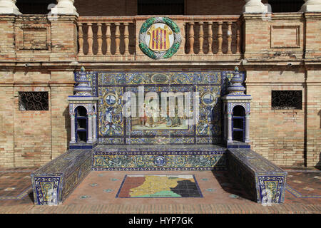 Keramische Azulejos gefliest provincial Bank oder Alkoven von Lerida Lleida auf der Plaza de España in Parque de Maria Luisa Sevilla Sevilla Spanien Stockfoto