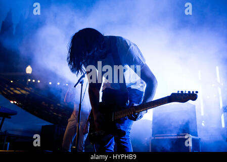 BARCELONA - SEP-5: Belako (Band) in Konzert am Tibidabo Live Festival am 5. September 2015 in Barcelona, Spanien. Stockfoto