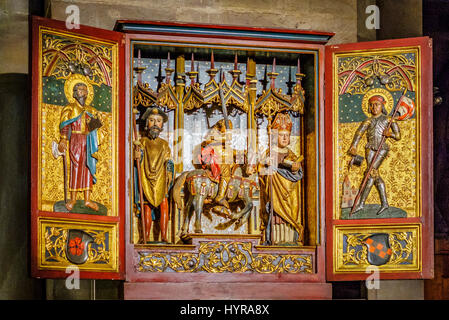St Maurice polychrome hölzerne Altaraufsatz aus dem 16. Jahrhundert, die gotische Kathedrale Notre-Dame, Straßburg, Elsass, Frankreich, Europa, Stockfoto