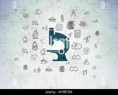 Wissenschaft-Konzept: Mikroskop auf digitale Daten Papierhintergrund Stockfoto