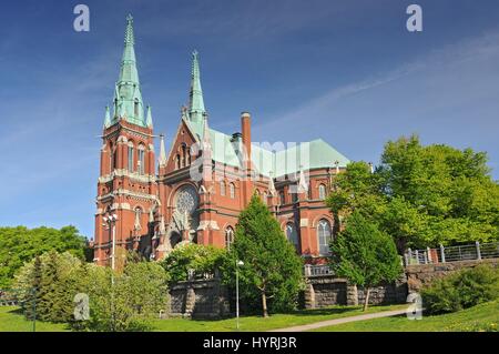 St.-Johannes Kirche in Helsinki, Finnland ist eine lutherische Kirche, entworfen von dem schwedischen Architekten Adolf Melander im neugotischen Stil. Stockfoto